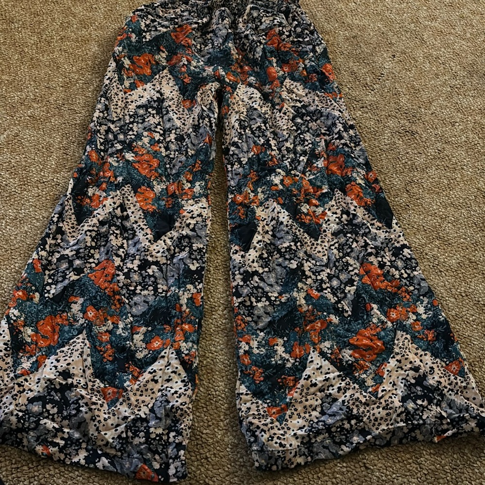 Floral flowy pants